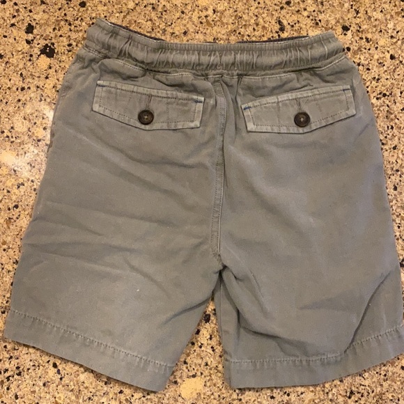 Mini Boden Olive Green pull on shorts 7 - Picture 3 of 4